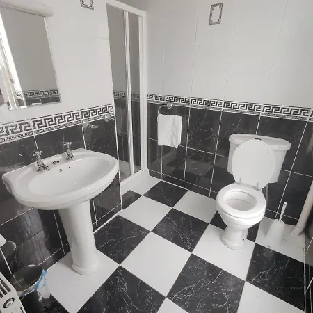 The Shipwright Guest house 3*