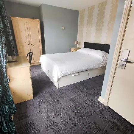 招待所 The Shipwright