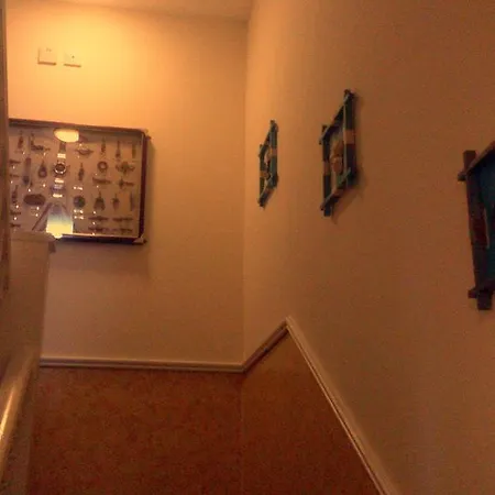 招待所 The Shipwright